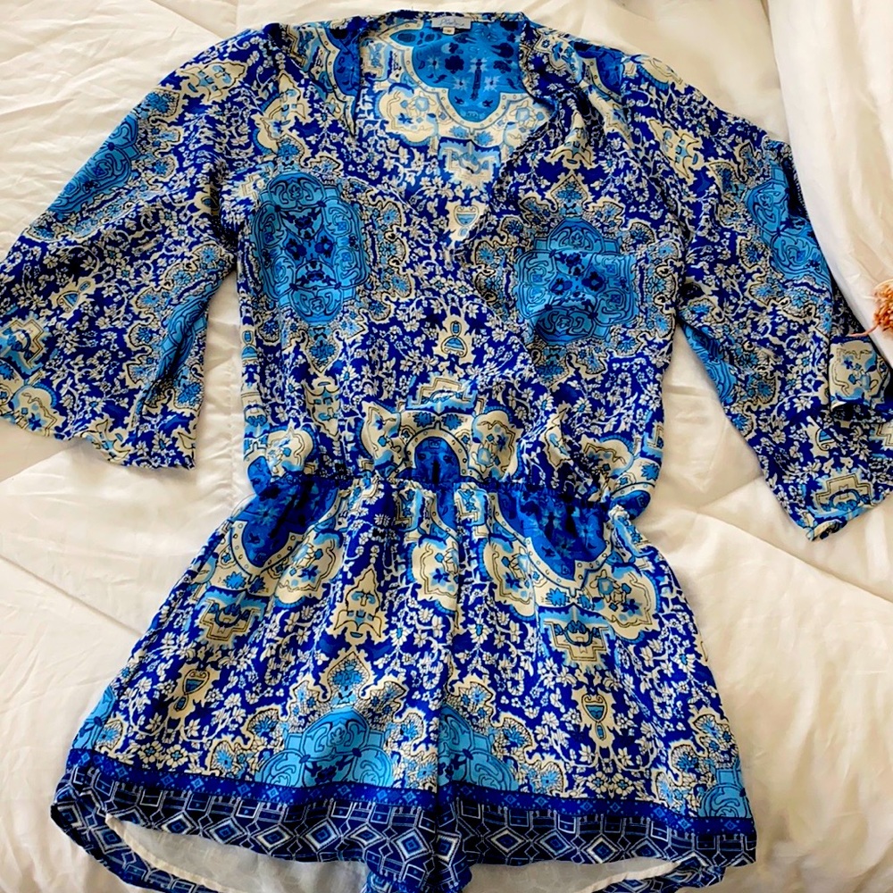 South moon under romper